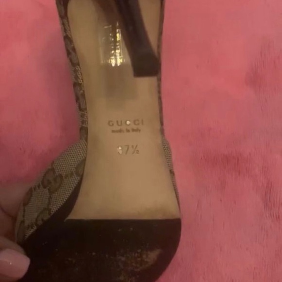 Gucci Authentic women’s heels 37.5 fits a 6.5-7 - Picture 6 of 8